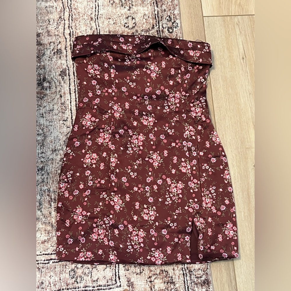 Altar'd State Burgundy Strapless Dress